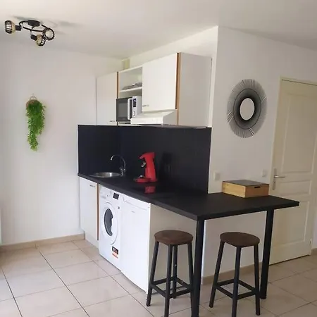 Beau Neuf + Parking Et Velo Gratuit Apartment
