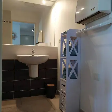 Apartment Beau Neuf + Parking Et Velo Gratuit